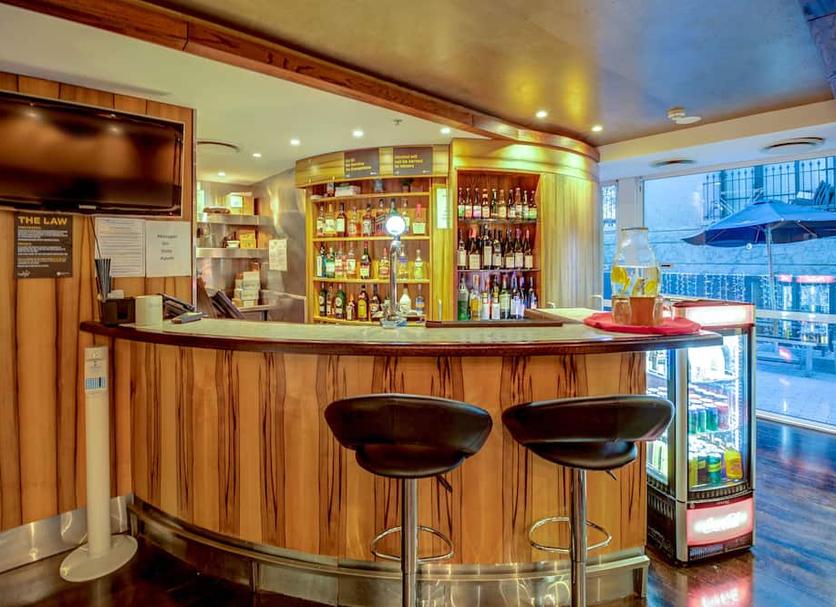 Bar Photo