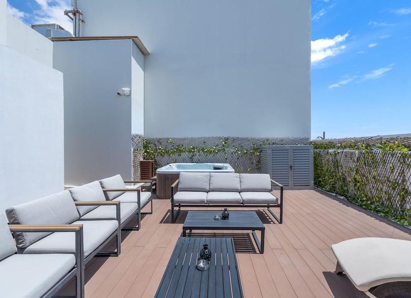 Balcony Photo